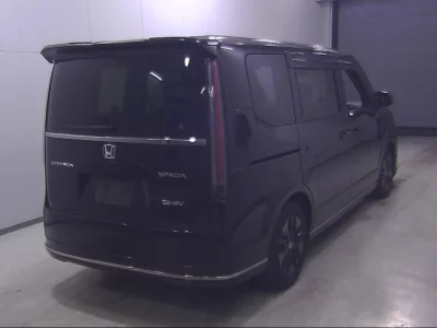 Honda STEP WAGON  с аукциона в Японии