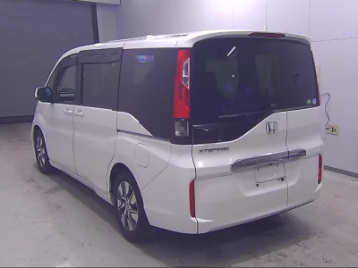 Honda STEP WAGON  с аукциона в Японии