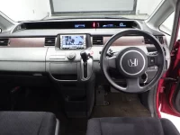 Honda STEP WAGON лот № 19159 оценка 3.5  с аукциона в Японии 4