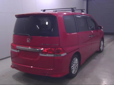 Honda STEP WAGON  с аукциона в Японии