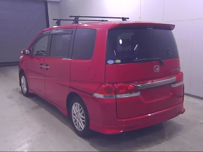Honda STEP WAGON  с аукциона в Японии