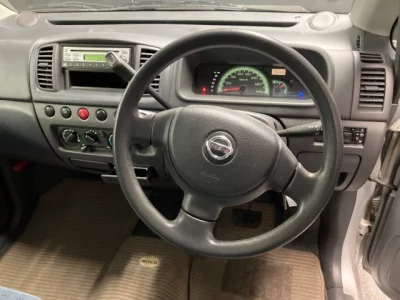 Nissan MOCO  с аукциона в Японии