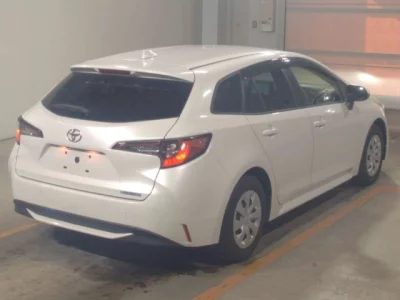 Toyota COROLLA TOURING  с аукциона в Японии