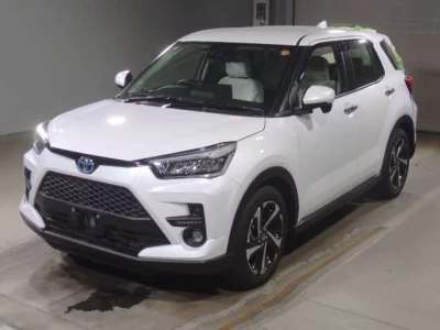 Toyota RAIZE  с аукциона в Японии