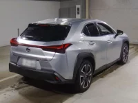 Lexus UX лот № 10020 оценка RA  с аукциона в Японии 1