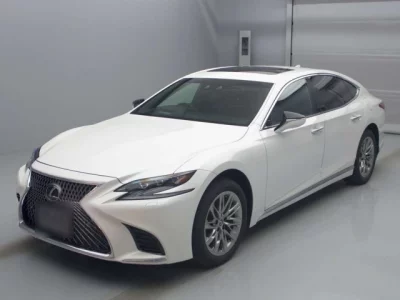 Lexus LS  с аукциона в Японии