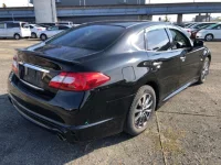 Nissan FUGA лот № 75004 оценка RA  с аукциона в Японии 1