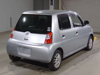 Daihatsu Esse