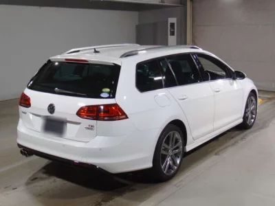 Volkswagen GOLF VARIANT