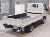 Toyota DYNA лот № 30173 оценка 5  с аукциона в Японии 1