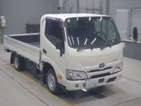 Toyota DYNA лот № 30173 оценка 5  с аукциона в Японии 4
