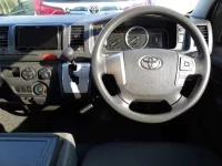 Toyota HIACE VAN лот № 30125 оценка 3.5  с аукциона в Японии 8