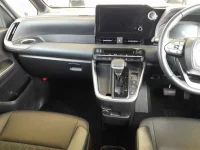 Toyota NOAH лот № 30067 оценка 4.5  с аукциона в Японии 8