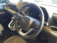 Toyota NOAH лот № 30078 оценка 4  с аукциона в Японии 6