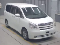 Toyota NOAH лот № 30093 оценка 3.5  с аукциона в Японии 4