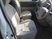 Toyota NOAH лот № 30093 оценка 3.5  с аукциона в Японии 7