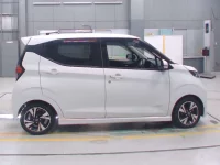 Nissan DAYZ лот № 3 оценка RA  с аукциона в Японии 2