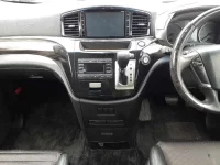 Nissan ELGRAND лот № 10004 оценка 4  с аукциона в Японии 8
