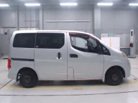 Nissan NV200 лот № 10024 оценка 4  с аукциона в Японии 2