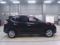 Nissan X-TRAIL лот № 30048 оценка 4  с аукциона в Японии 2