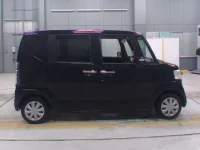 Honda N BOX лот № 30013 оценка 4  с аукциона в Японии 2