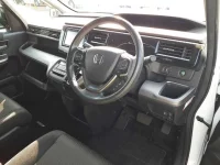 Honda STEP WAGON лот № 30092 оценка 4  с аукциона в Японии 6