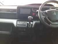 Honda STEP WAGON лот № 30092 оценка 4  с аукциона в Японии 8