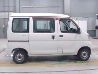 Daihatsu HIJET VAN лот № 30062 оценка 3.5  с аукциона в Японии 2