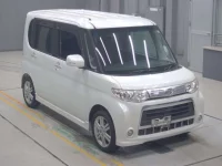 Daihatsu TANTO лот № 30088 оценка 4  с аукциона в Японии 4