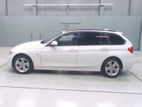 BMW 3-Series лот № 30197 оценка 4  с аукциона в Японии 3