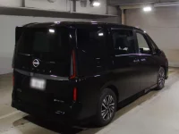 Nissan SERENA лот № 2294 оценка 5  с аукциона в Японии 1