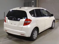 Honda FIT лот № 2292 оценка 4  с аукциона в Японии 1