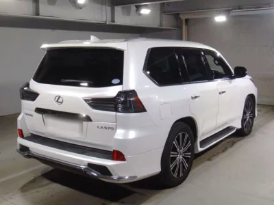 Lexus LX