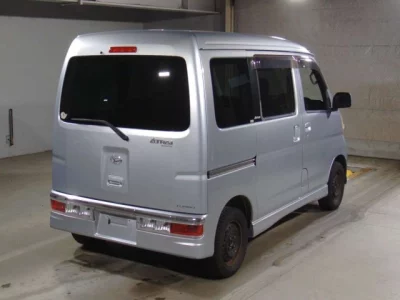 Daihatsu Atrai Wagon  с аукциона в Японии