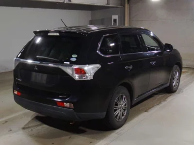Mitsubishi OUTLANDER  с аукциона в Японии
