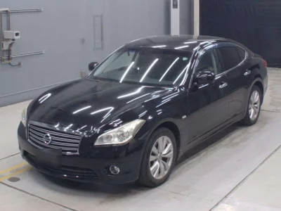 Nissan FUGA  с аукциона в Японии