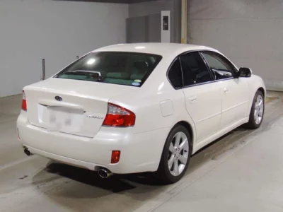 Subaru LEGACY B4