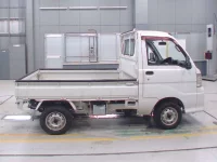 Subaru SAMBAR лот № 30280 оценка 4  с аукциона в Японии 2