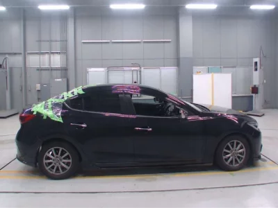 Mazda AXELA  с аукциона в Японии
