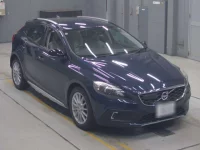 Volvo V40 лот № 10058 оценка 4  с аукциона в Японии 4