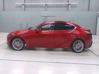 Lexus IS