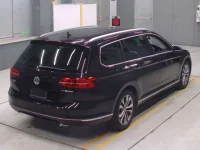 Volkswagen PASSAT VARIANT лот № 30300 оценка 4  с аукциона в Японии 1