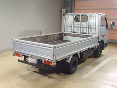 Nissan ATLAS  с аукциона в Японии