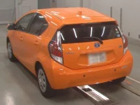 Toyota AQUA лот № 30067 оценка 3.5  с аукциона в Японии 5