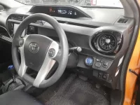 Toyota AQUA лот № 30068 оценка 4  с аукциона в Японии 6