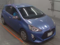 Toyota AQUA лот № 30069 оценка 3.5  с аукциона в Японии 4
