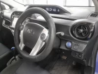 Toyota AQUA лот № 30069 оценка 3.5  с аукциона в Японии 6