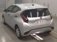 Toyota AQUA лот № 36026 оценка 3.5  с аукциона в Японии 5