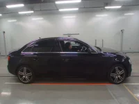 Audi A4 лот № 38023 оценка 4.5  с аукциона в Японии 2
