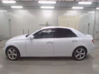 Toyota MARK X лот № 10118 оценка 4  с аукциона в Японии 3